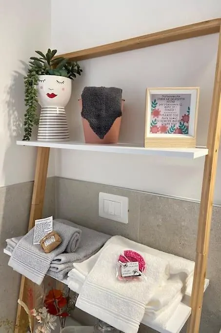 Nr2 Silver Loft Apartments Verona 700Mt Fiera 0*,  איטליה